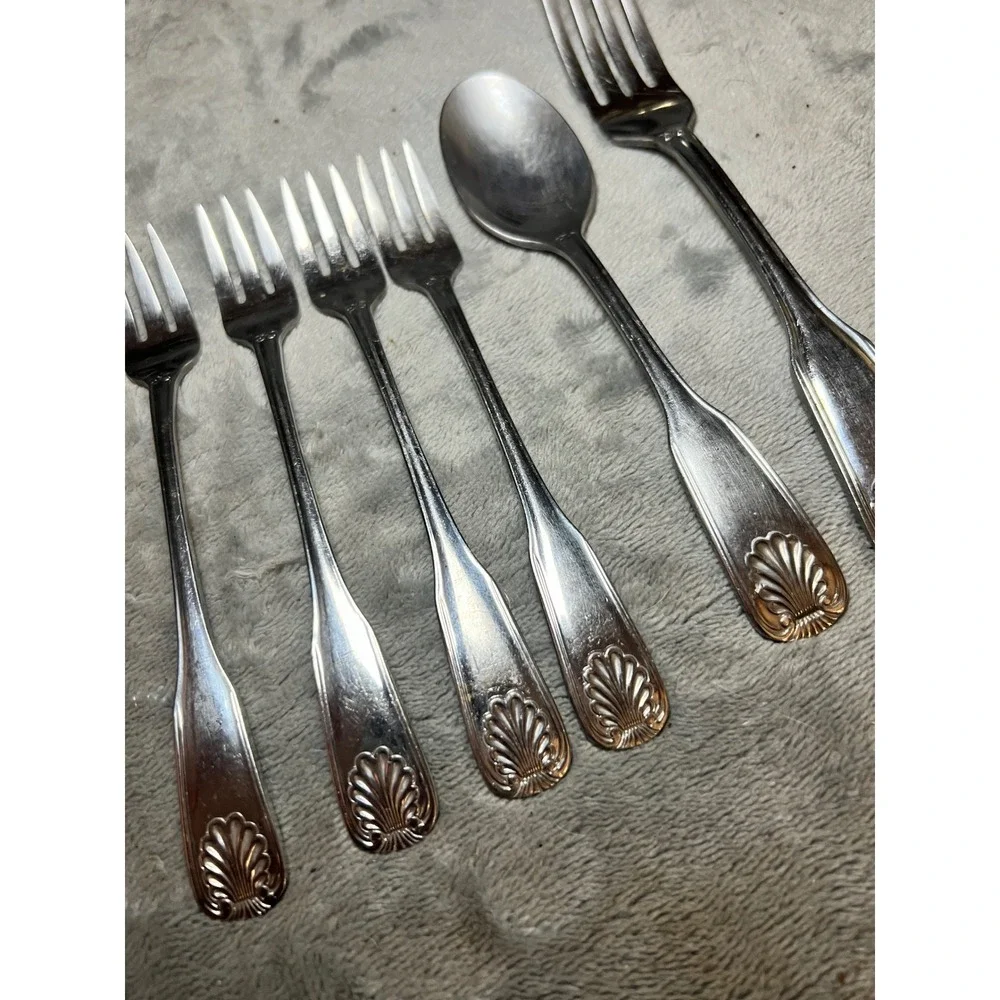 Vintage Oneida Laguna Stainless Flatware Lot Shell Fan Coastal MCM Replacement